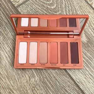 Urban Decay Petite Heat Eyeshadow Palette - brand new